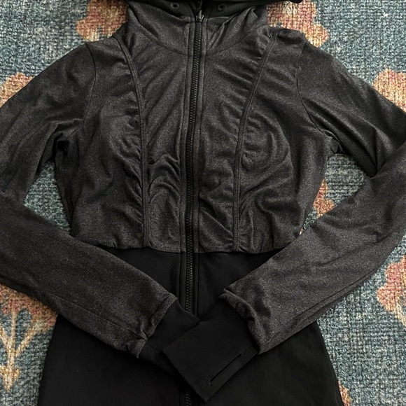 Women’s Lululemon ReversibleDance Studio Jacket - Picture 8 of 13